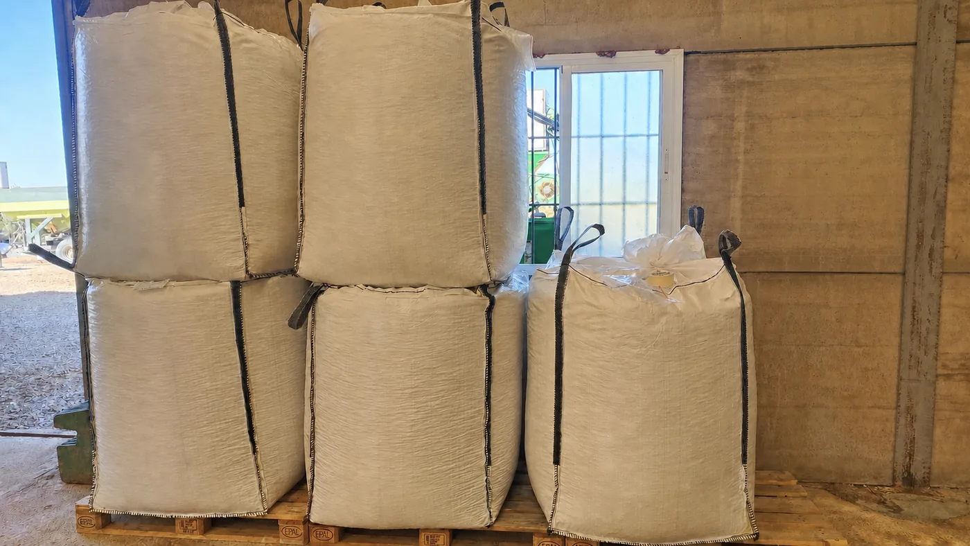Pistachio big bags prepared for wholesale supply